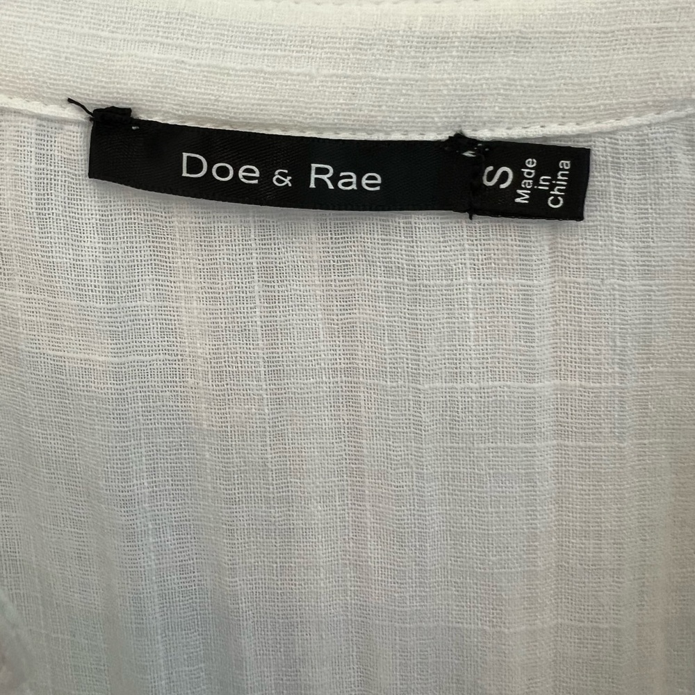 π NWT π€ DOE & RAE White Gauze V-Neck Top | Short Sleeve | Womenβs Small - Picture 8 of 10